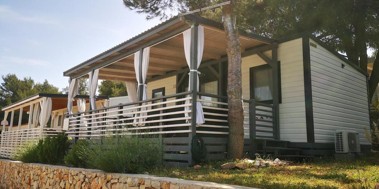 Mobile Home Lux Otok Murter Jezera Exterior foto