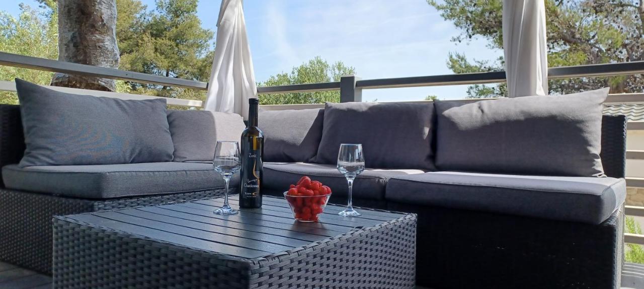 Mobile Home Lux Otok Murter Jezera Exterior foto