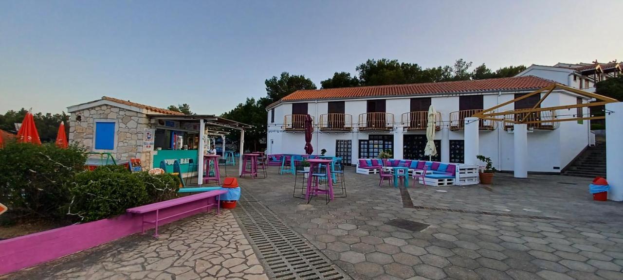 Mobile Home Lux Otok Murter Jezera Exterior foto