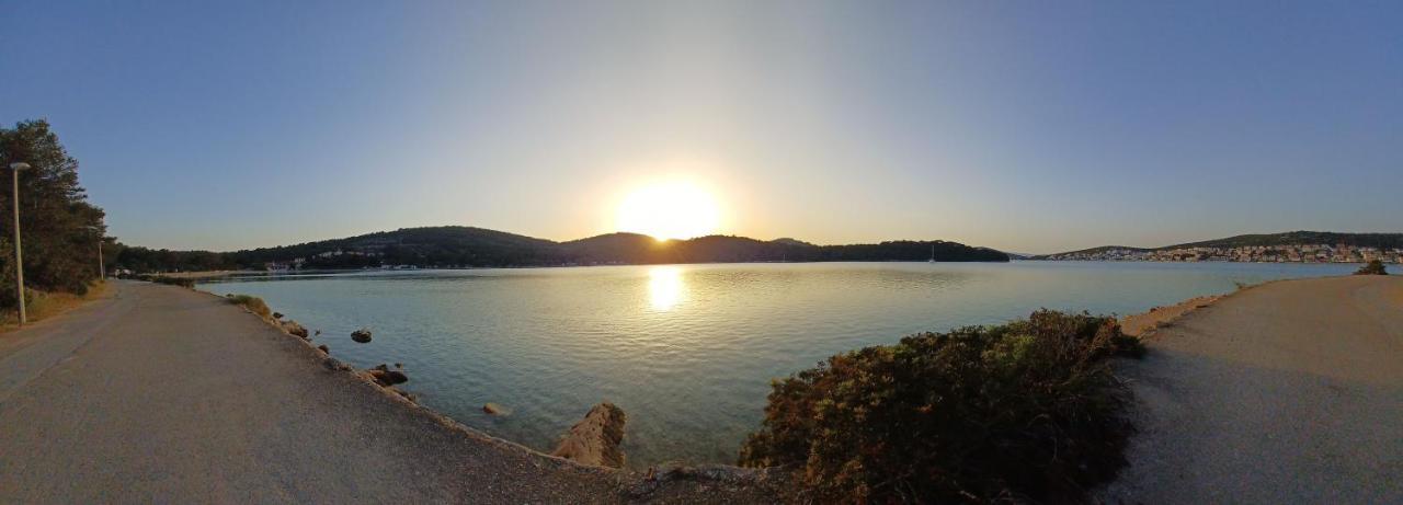 Mobile Home Lux Otok Murter Jezera Exterior foto